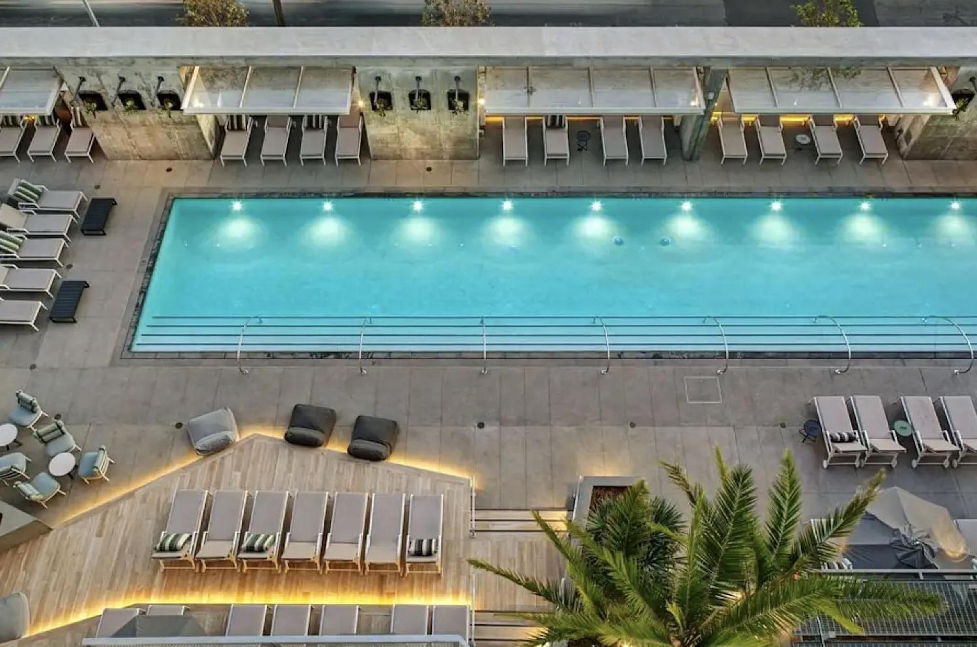 Stylish Cozy With Pool And Gym In Weho